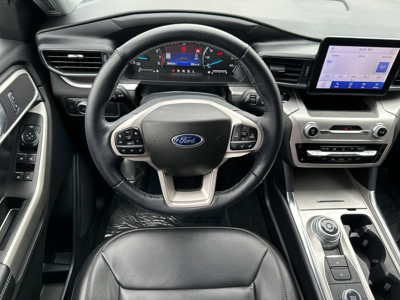 Certified 2022 Ford Explorer XLT w/ Equipment Group 202A image 14