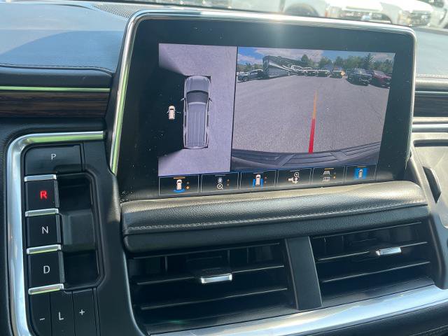 Used 2021 Chevrolet Suburban High Country w/ Premium Package image 11