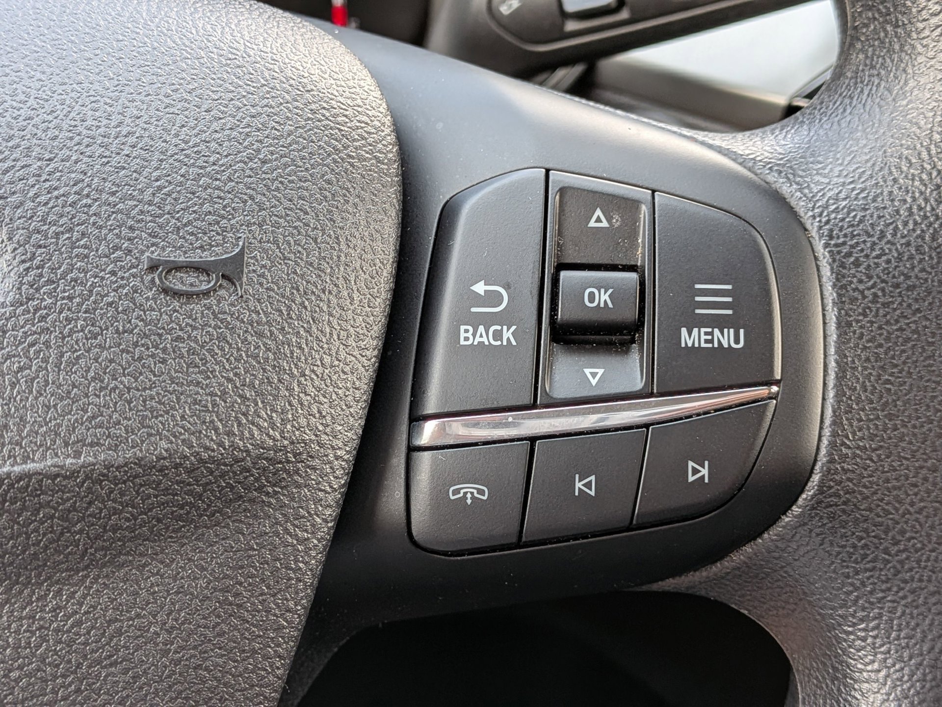 Certified 2025 Ford Escape Active FWD image 26