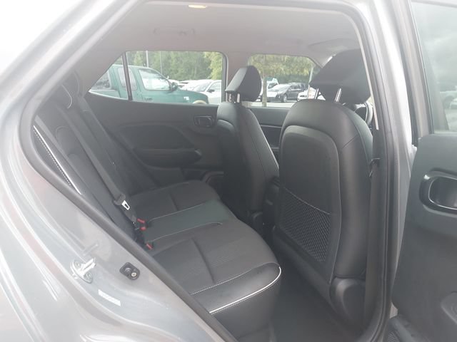 Used 2022 Hyundai Venue Limited FWD image 11