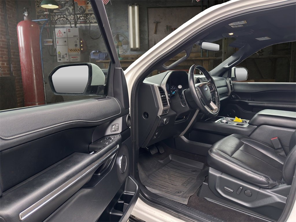 Certified 2021 Ford Expedition Max XLT image 38