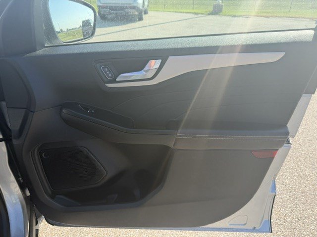 Certified 2022 Ford Escape SEL AWD/4WD image 35