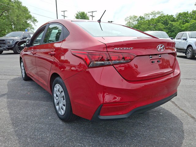 Used 2022 Hyundai Accent SE FWD image 5