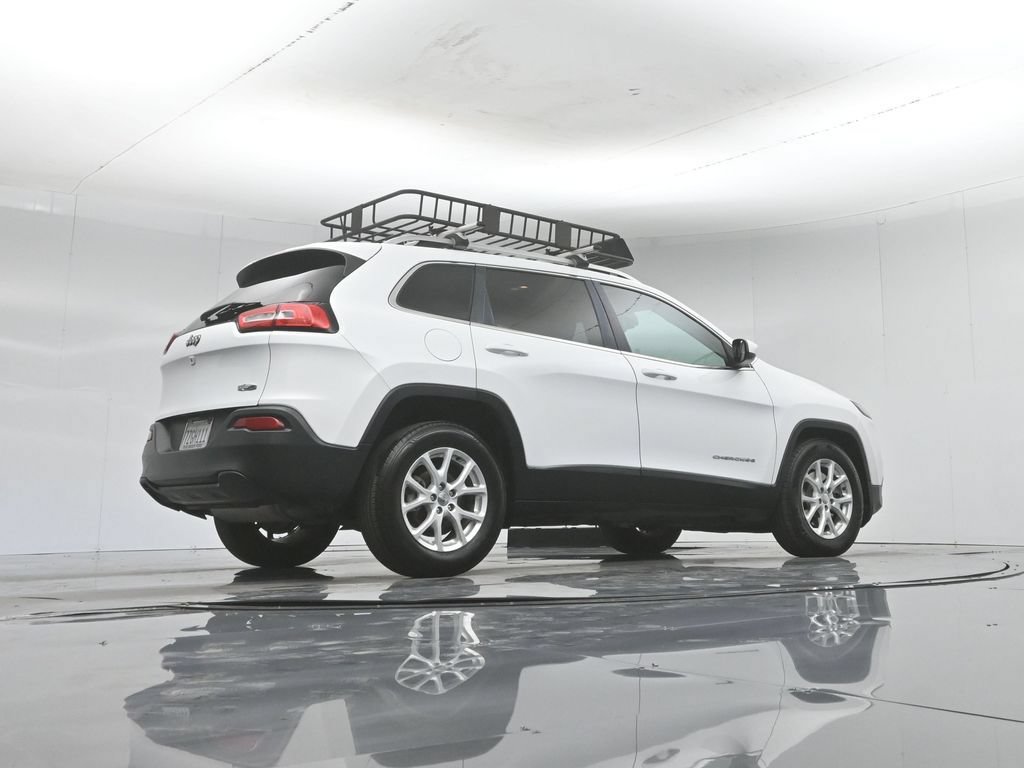 Used 2017 Jeep Cherokee Latitude FWD image 50