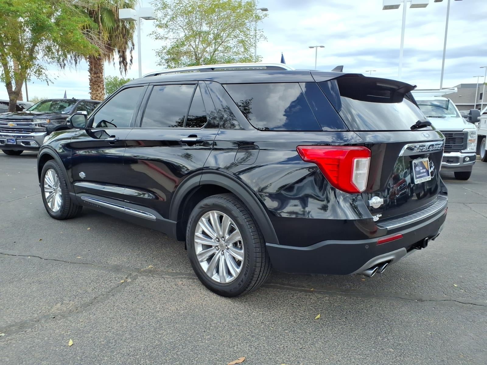 Certified 2022 Ford Explorer King Ranch w/ Class IV Trailer Tow Package RWD image 6