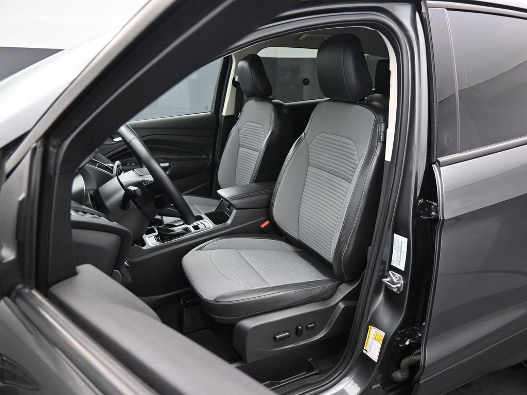Certified 2019 Ford Escape SE image 36