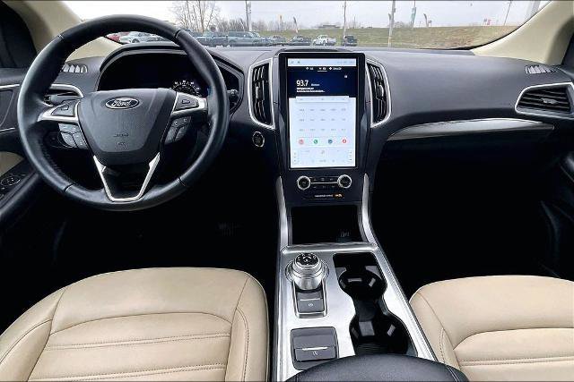 Certified 2022 Ford Edge SEL w/ Convenience Package AWD/4WD image 15
