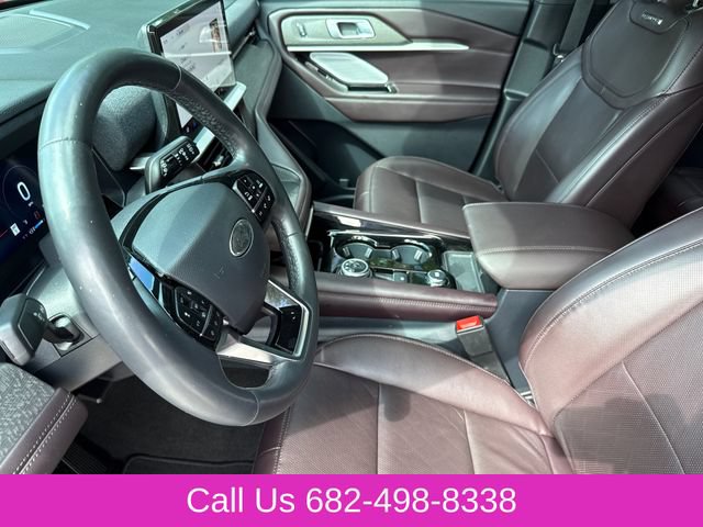 Certified 2025 Ford Explorer Platinum RWD image 21