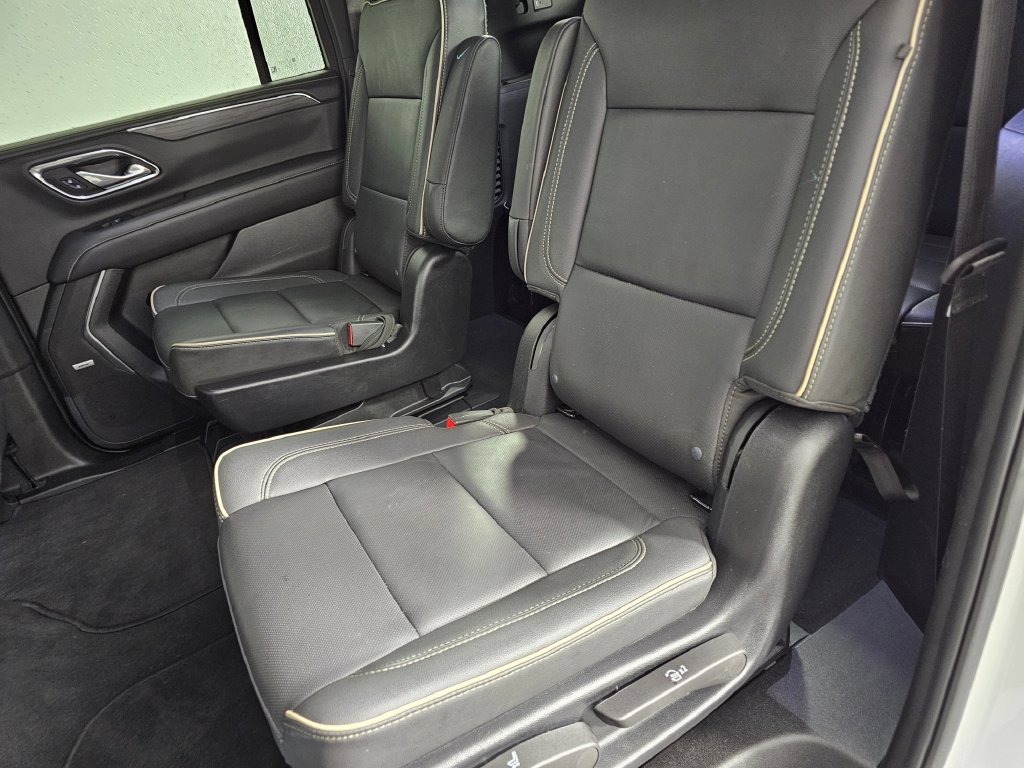 Used 2024 GMC Yukon XL SLT w/ SLT Luxury Package AWD/4WD image 20