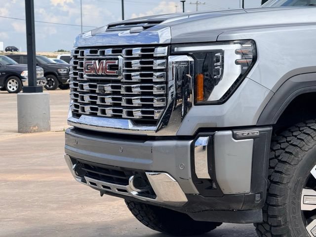 Used 2024 GMC Sierra 2500 Denali w/ Denali Reserve Package AWD/4WD image 9