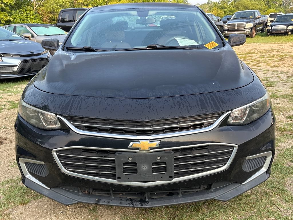 Used 2017 Chevrolet Malibu LS FWD image 2