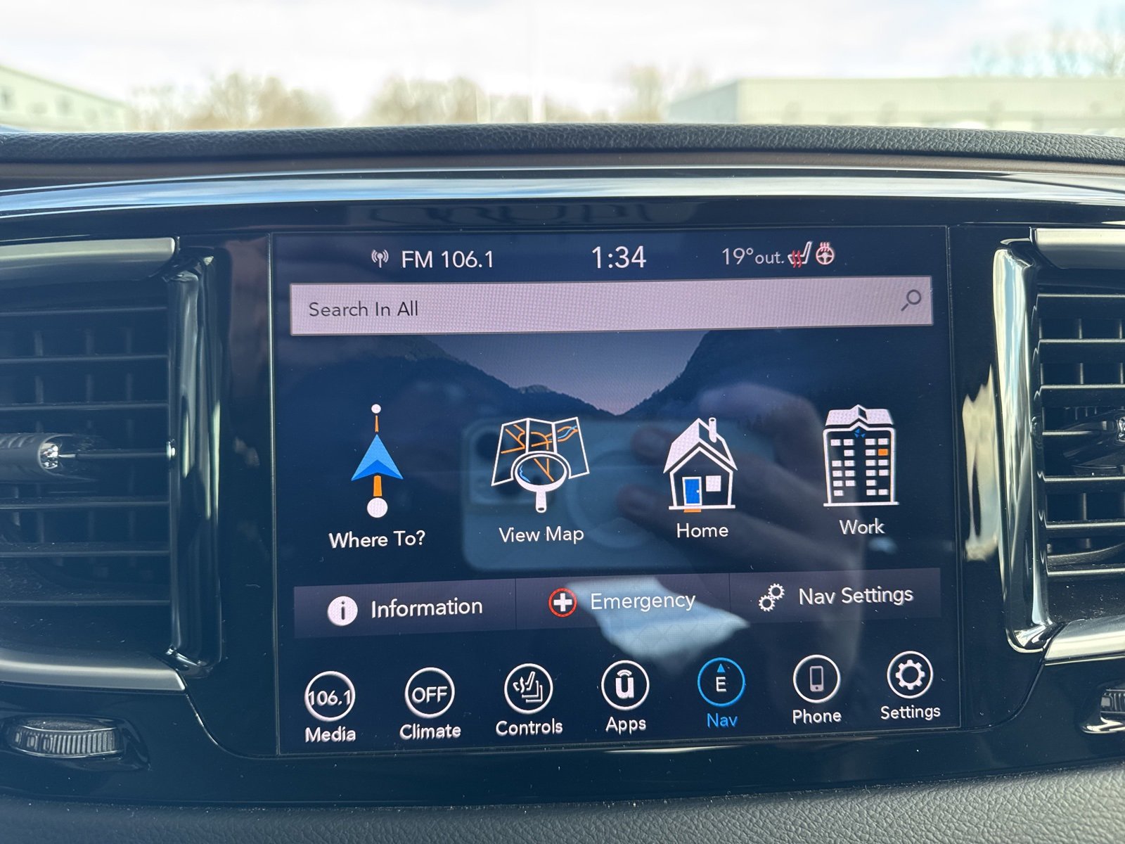 Used 2018 Chrysler Pacifica Touring-L Plus w/ Advanced Safetytec Group image 28