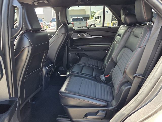 Certified 2025 Ford Explorer ST-Line w/ Premium Package RWD image 13