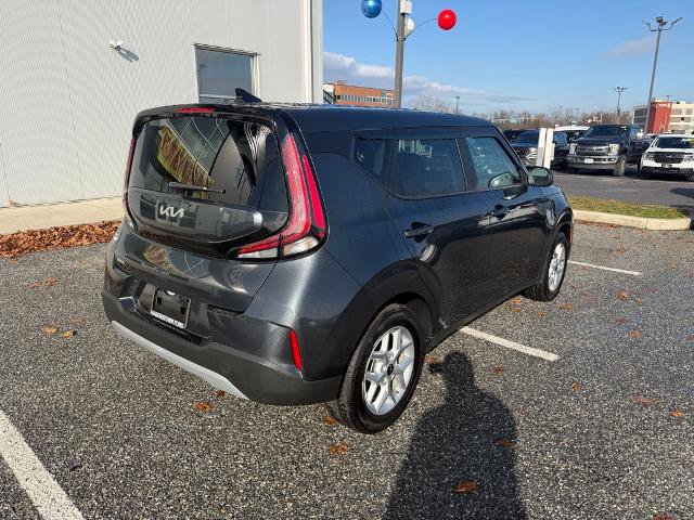 Used 2023 Kia Soul LX w/ LX Technology Package image 5