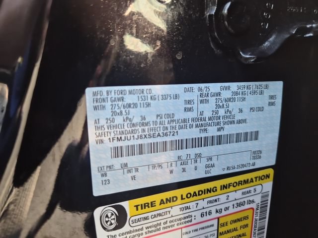 Certified 2025 Ford Expedition Active AWD/4WD image 25