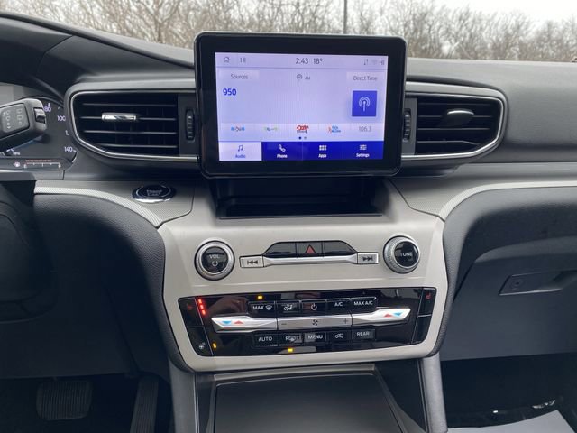 Certified 2023 Ford Explorer XLT w/ Equipment Group 202A image 9
