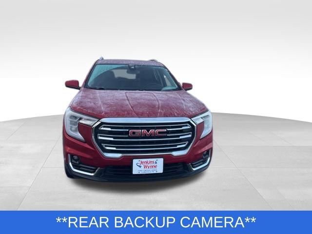 Used 2024 GMC Terrain SLT w/ LPO, Cargo Package image 8