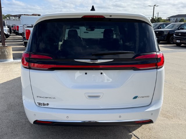 Used 2024 Chrysler Pacifica Limited FWD image 6