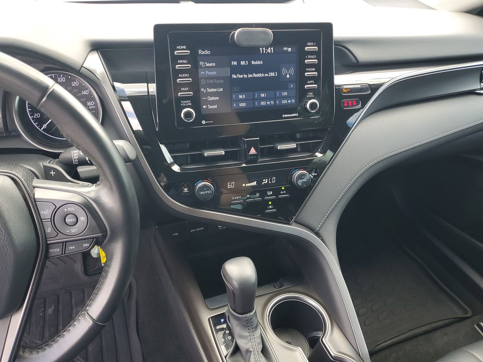 Used 2023 Toyota Camry SE FWD image 23