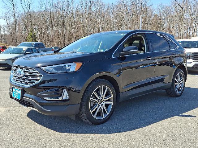 Certified 2023 Ford Edge Titanium AWD/4WD image 3