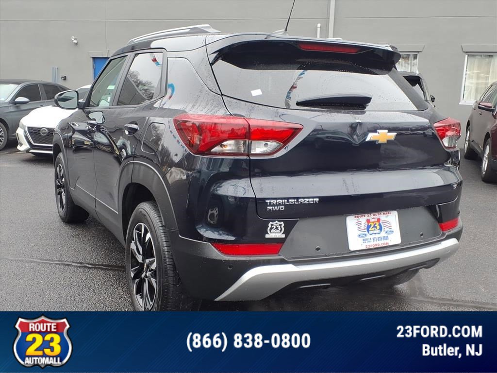 Used 2021 Chevrolet TrailBlazer LT w/ Convenience Package image 3