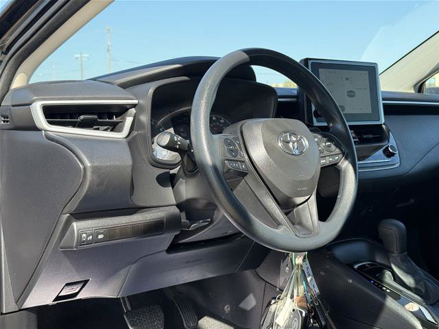 Used 2025 Toyota Corolla LE FWD image 10