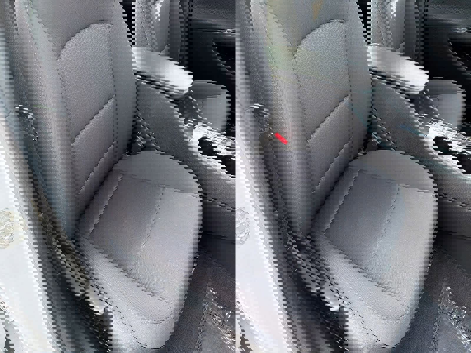 Used 2017 Chevrolet Malibu LS image 22