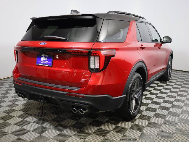 Certified 2025 Ford Explorer ST w/ Sun And Sound Package AWD/4WD image 6