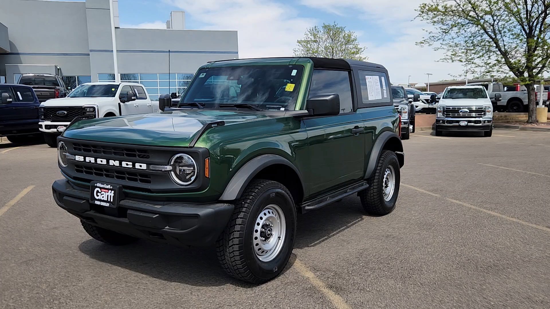 Certified 2025 Ford Bronco 2-Door AWD/4WD image 3