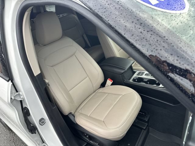 Certified 2022 Ford Explorer Limited w/ Equipment Group 301A RWD image 27