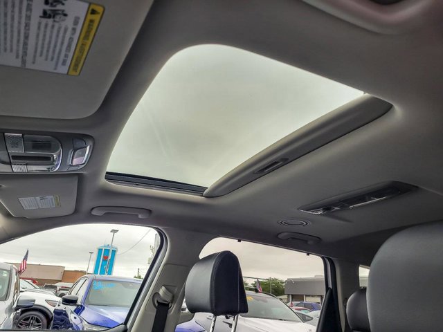 Used 2024 Kia Telluride EX w/ EX Captain's Chair Package image 14