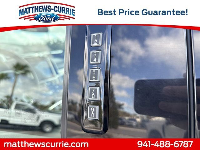 Certified 2022 Ford F450 Lariat w/ Lariat Ultimate Package image 9