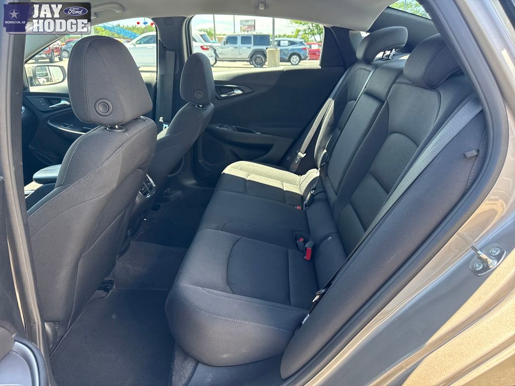 Used 2025 Chevrolet Malibu LT FWD image 16