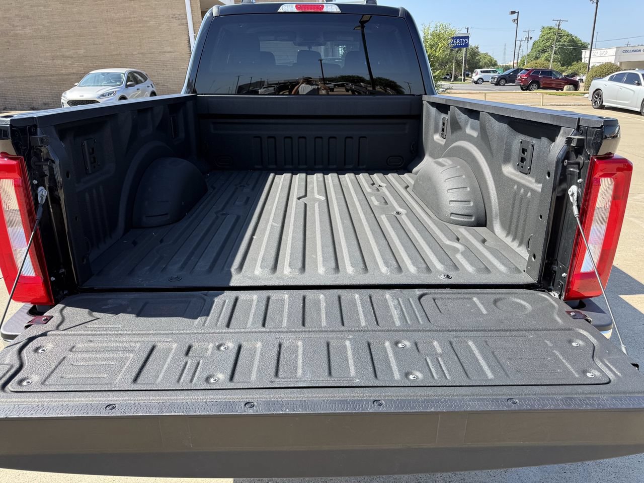 Certified 2026 Ford F250 XLT w/ FX4 Off-Road Package AWD/4WD image 26