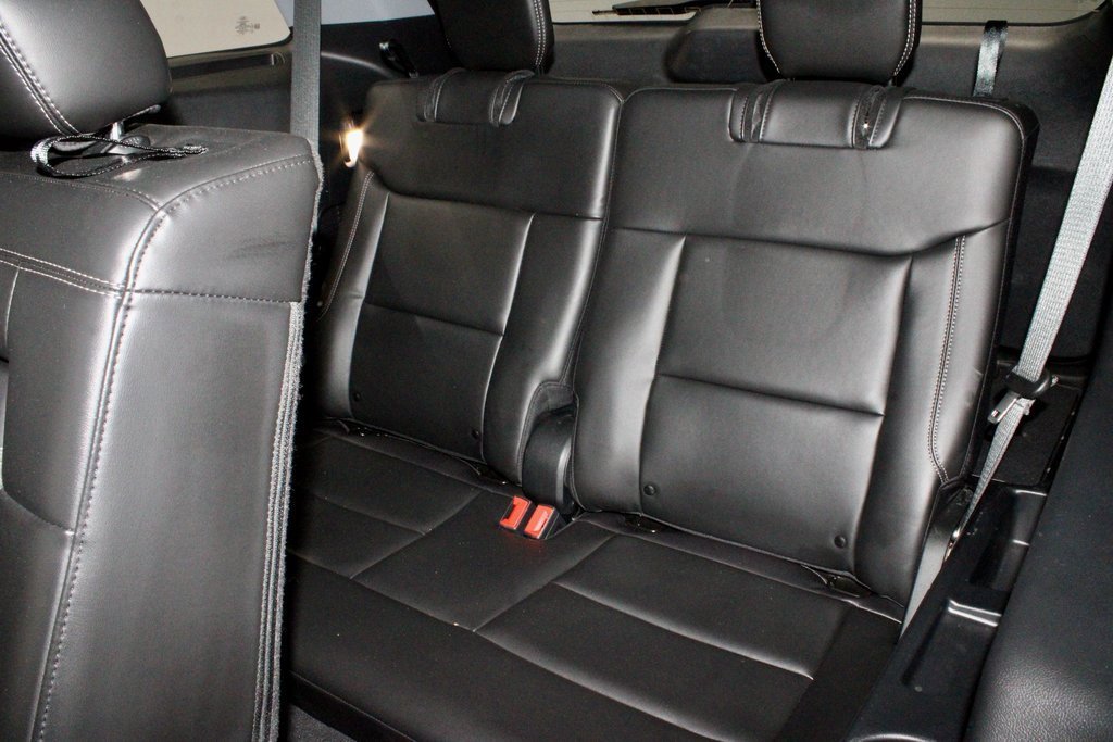 Certified 2022 Ford Explorer XLT w/ Equipment Group 202A image 24