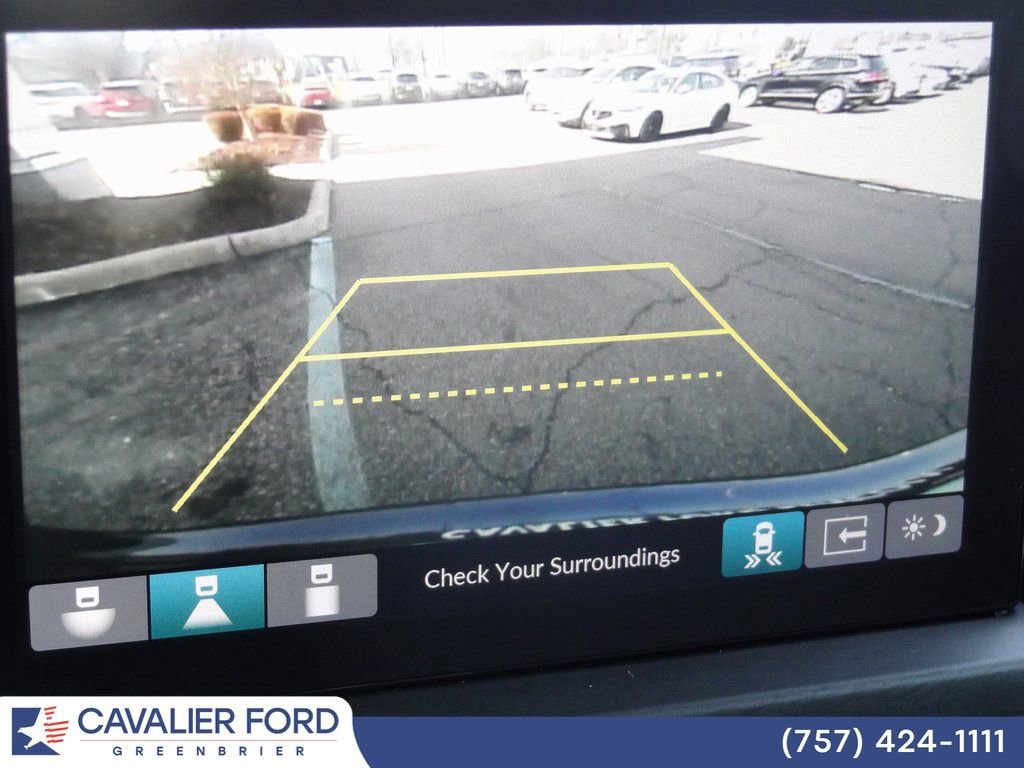 Used 2025 Honda Pilot Touring image 32