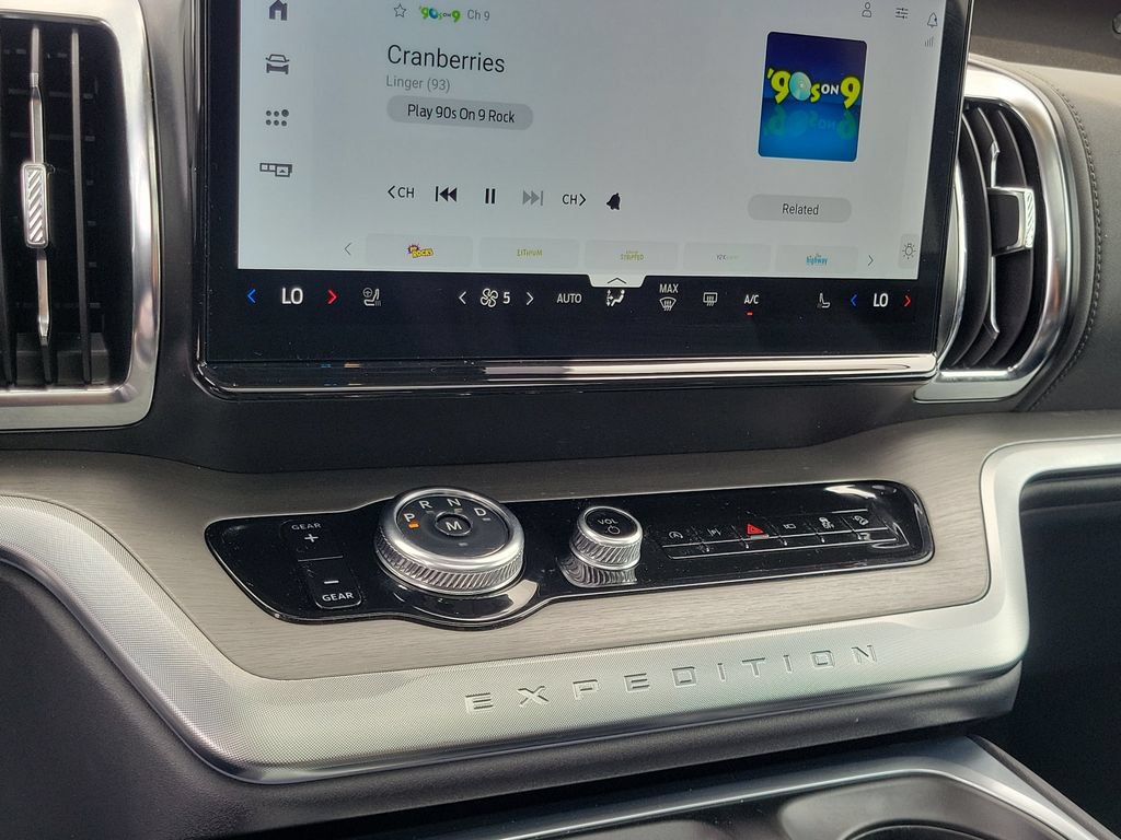 Certified 2025 Ford Expedition Max Platinum AWD/4WD image 28