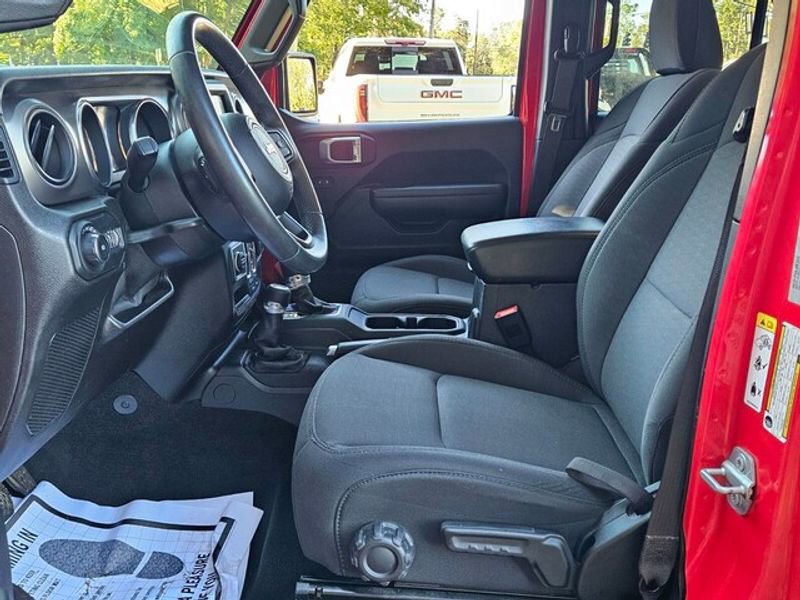 Used 2019 Jeep Wrangler Unlimited Sport S image 10