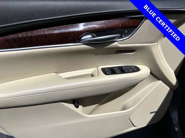 Used 2017 Cadillac XT5 Luxury w/ Driver Awareness Package FWD image 10