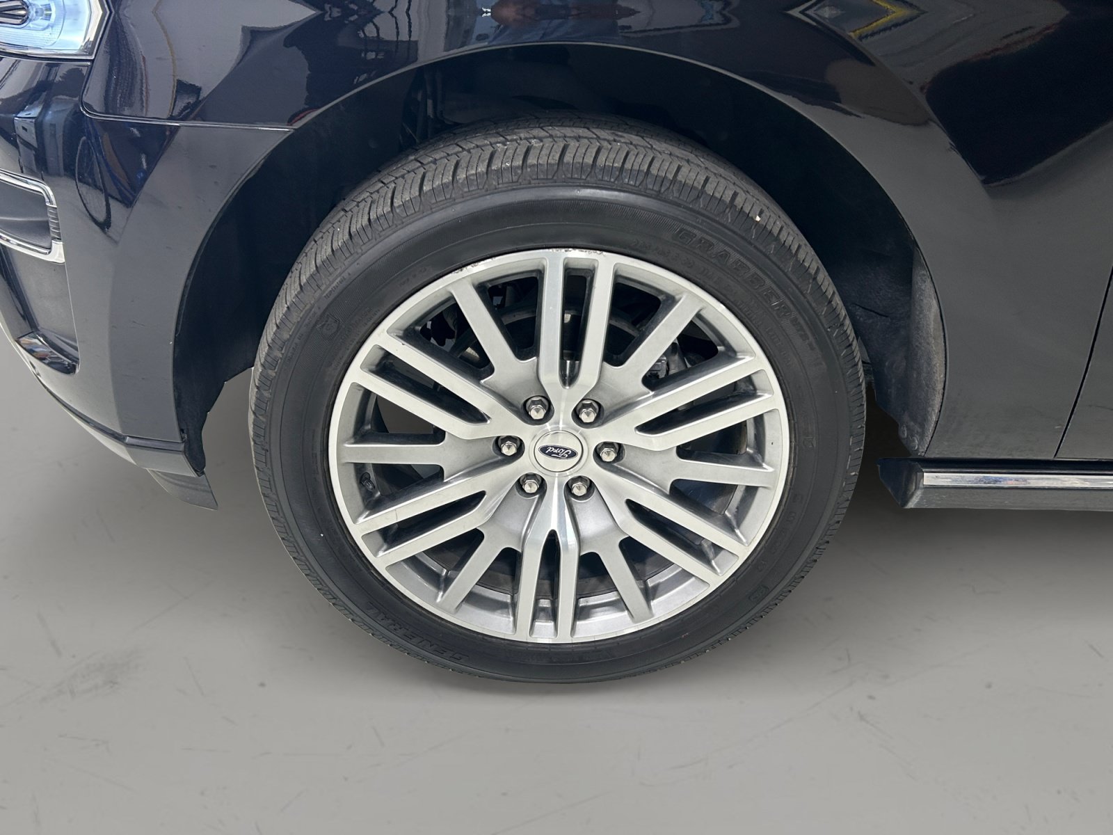 Certified 2023 Ford Expedition Max Platinum AWD/4WD image 8
