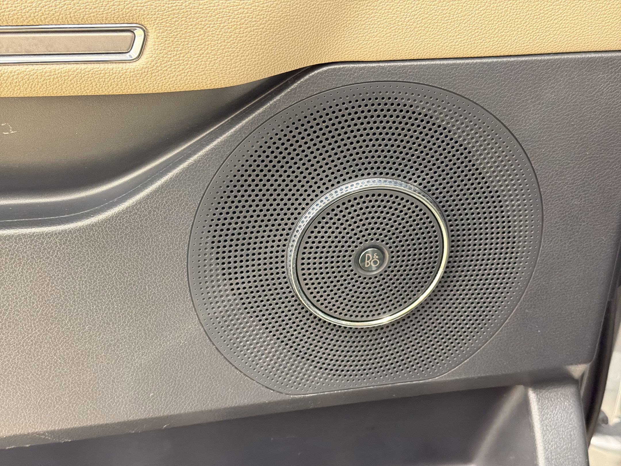 Certified 2024 Ford Expedition Limited image 22