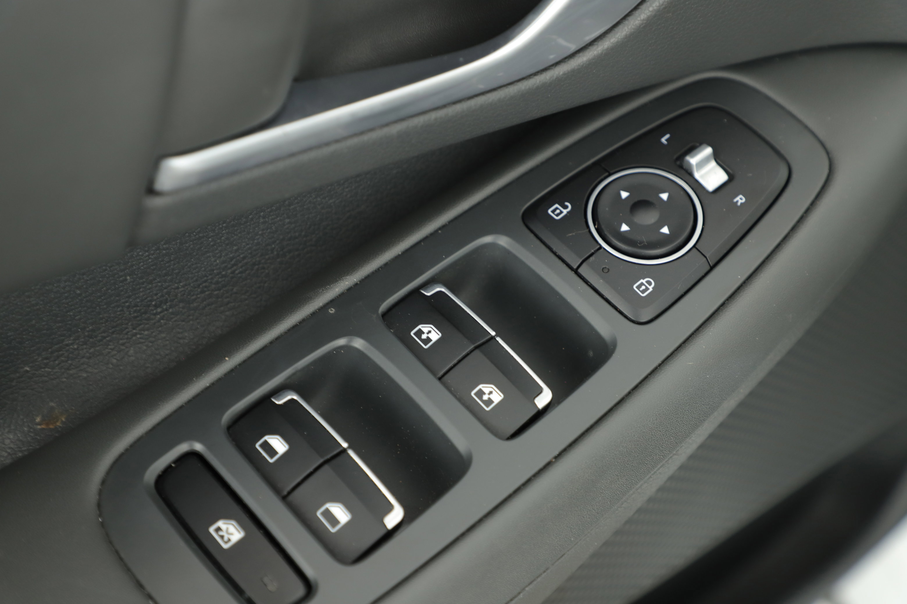 Used 2020 Hyundai Sonata SEL image 8