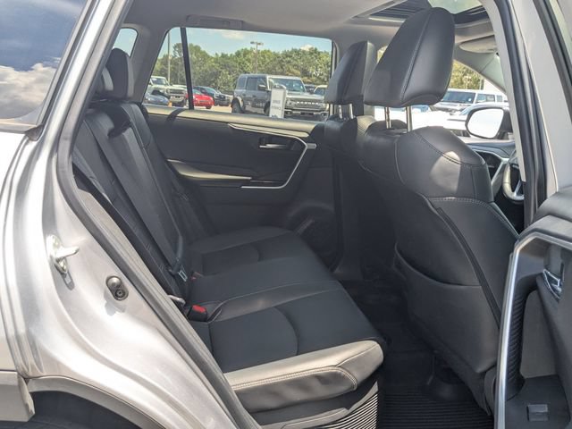 Used 2022 Toyota RAV4 XLE Premium AWD/4WD image 27