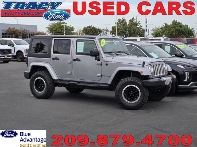 Used 2017 Jeep Wrangler Unlimited Sahara AWD/4WD image 1