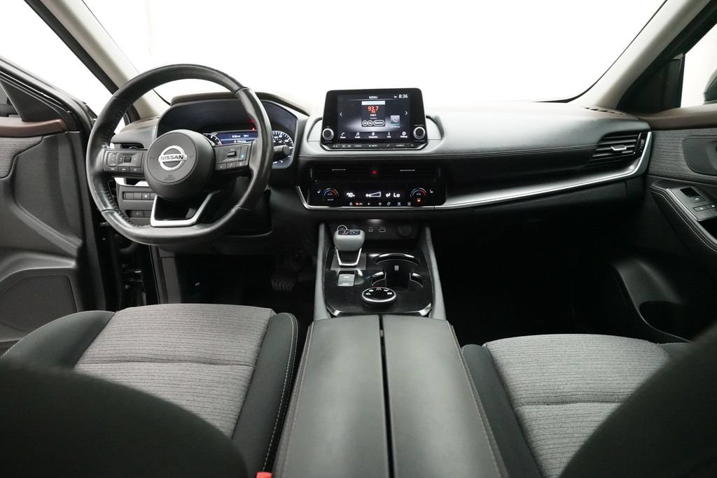 Used 2021 Nissan Rogue SV AWD/4WD image 5