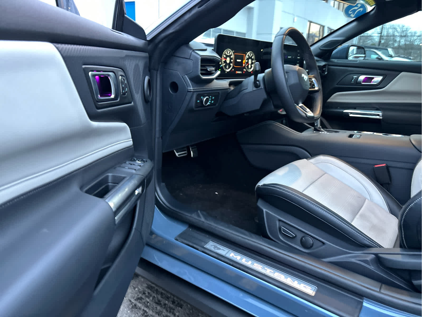 Certified 2025 Ford Mustang Premium image 11