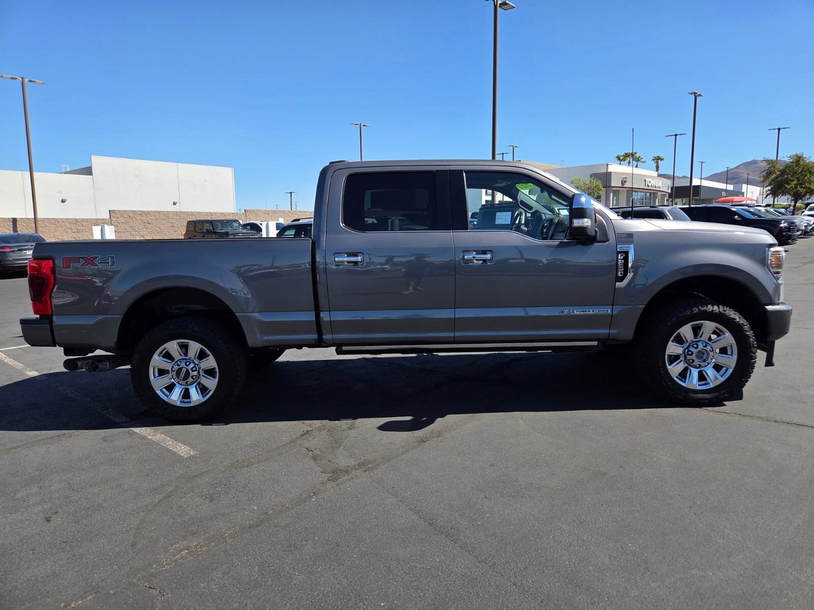 Certified 2021 Ford F250 Platinum w/ FX4 Off-Road Package AWD/4WD image 7