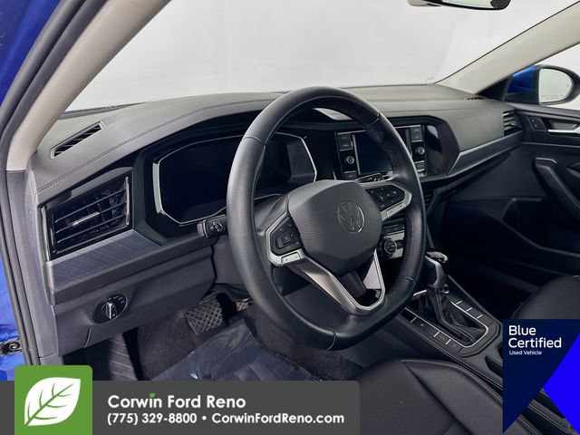 Used 2024 Volkswagen Jetta SE FWD image 11