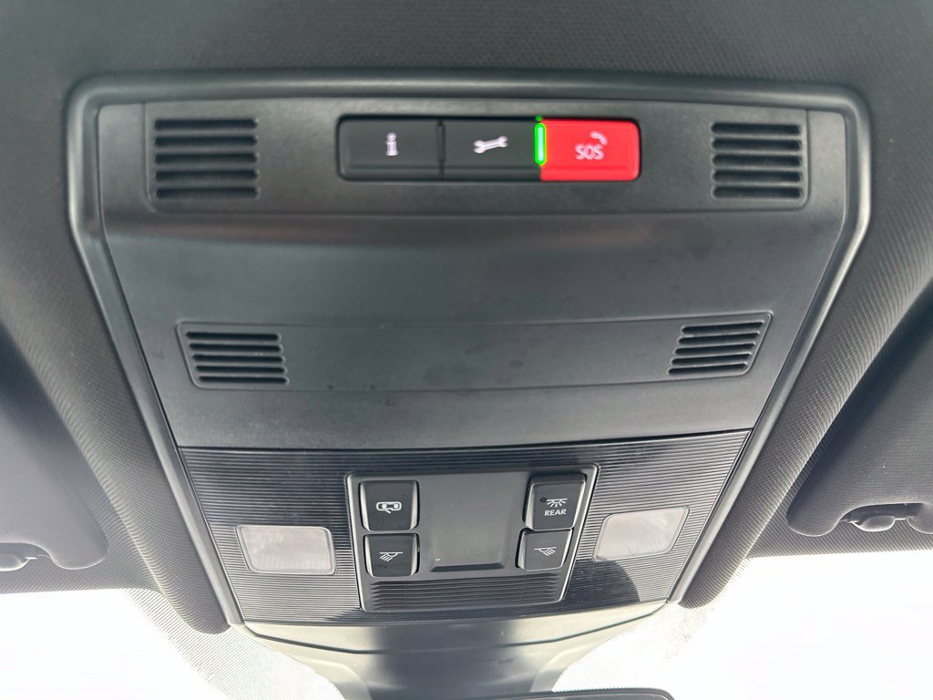 Used 2025 Volkswagen Jetta Sport FWD image 48