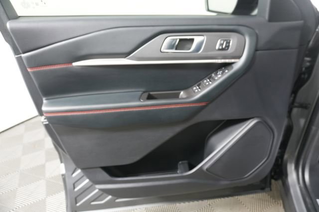 Certified 2025 Ford Explorer ST-Line w/ Premium Package image 37